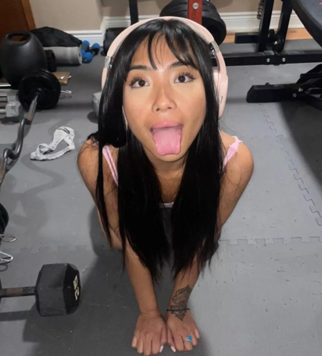 cum all over me when ur wifes out