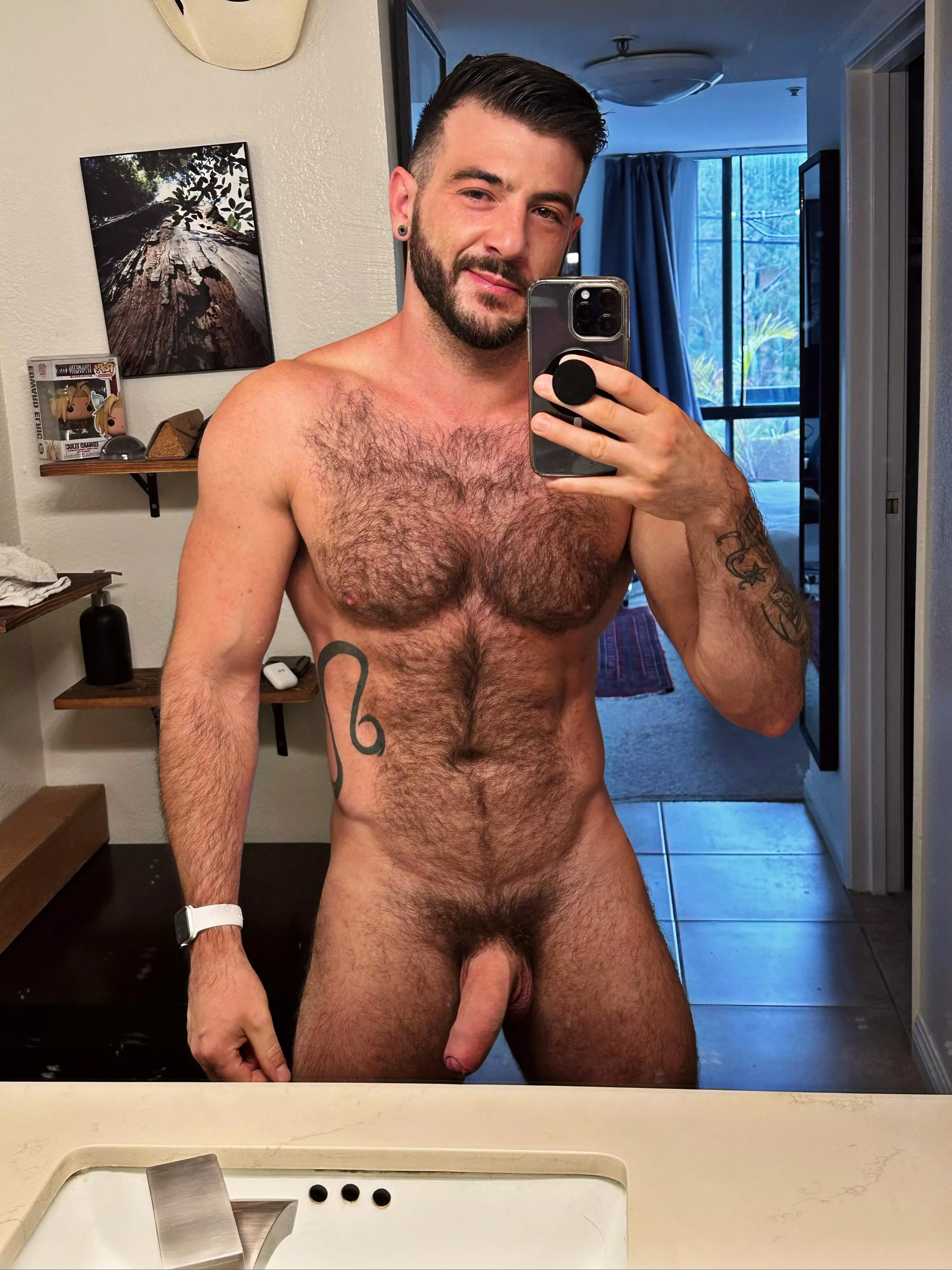 Do you like the view from over there or would you like to come closer? 😋