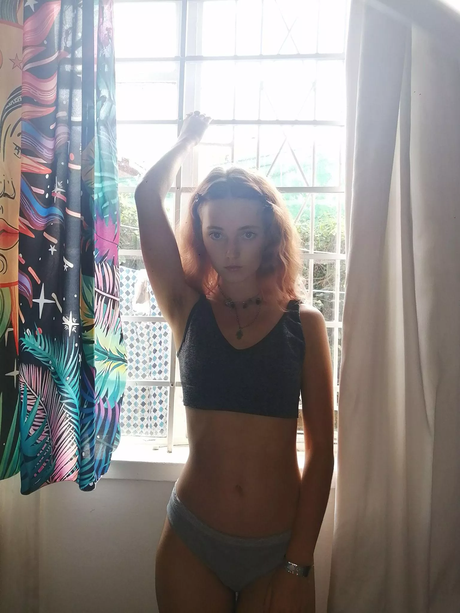feel so sexy by this window, need someone close F18