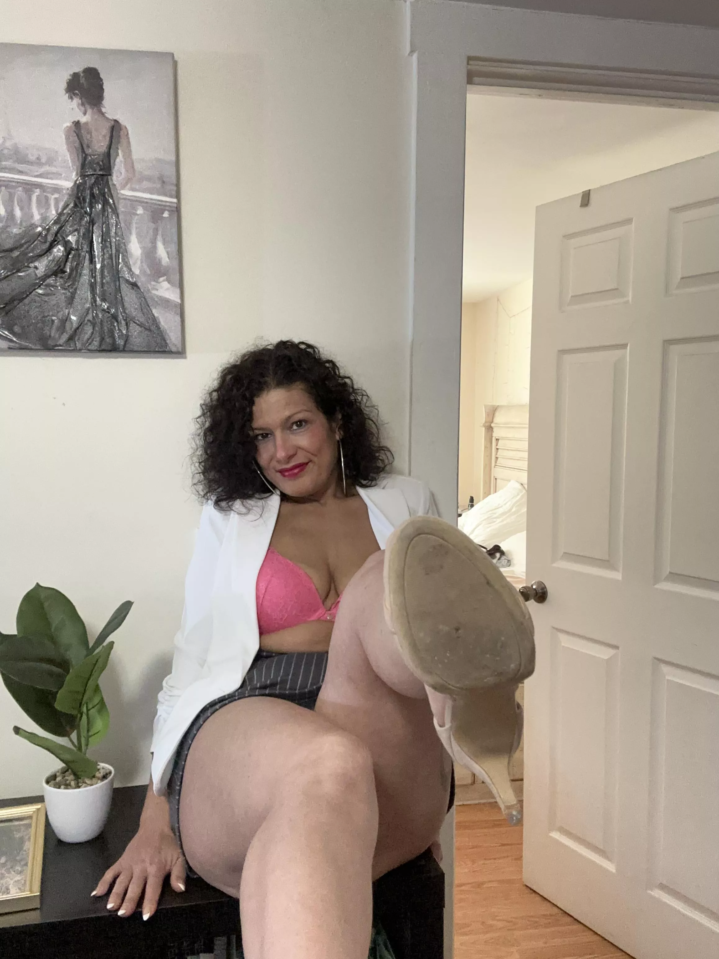 Find your favorite secretary @penny_s777