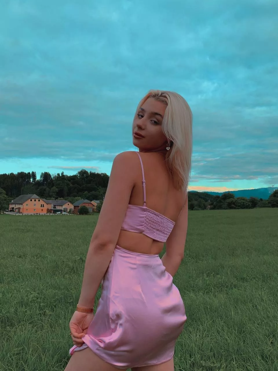 Fuck boys, where are your dicks?