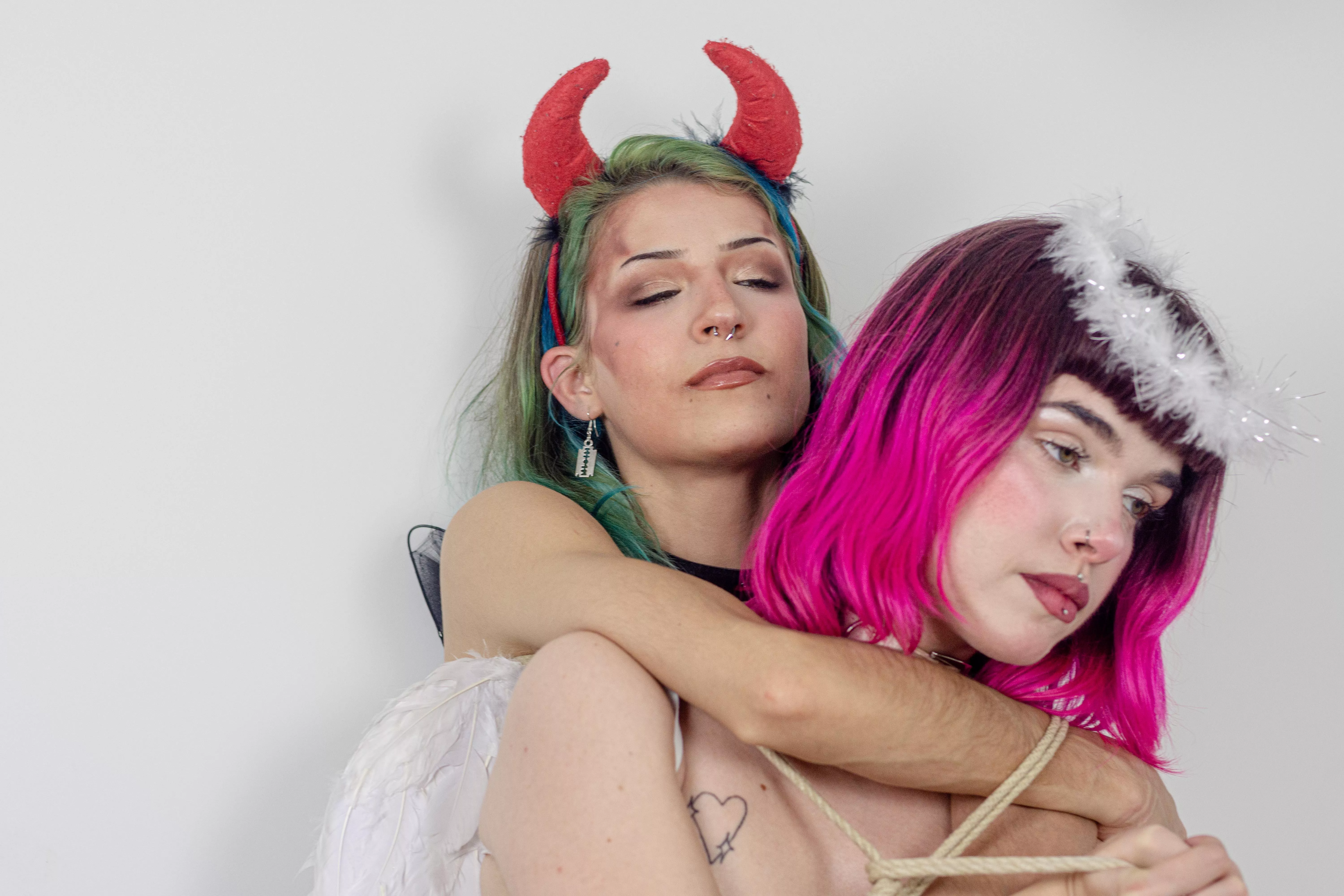 got tied with my friend 💘💞🩷