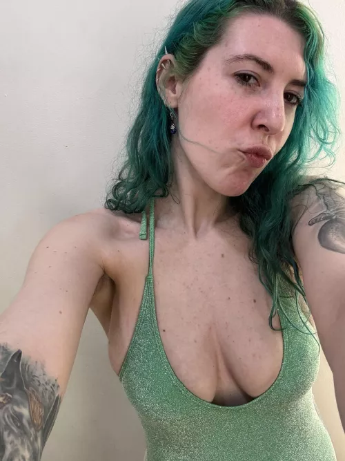 Green kisses