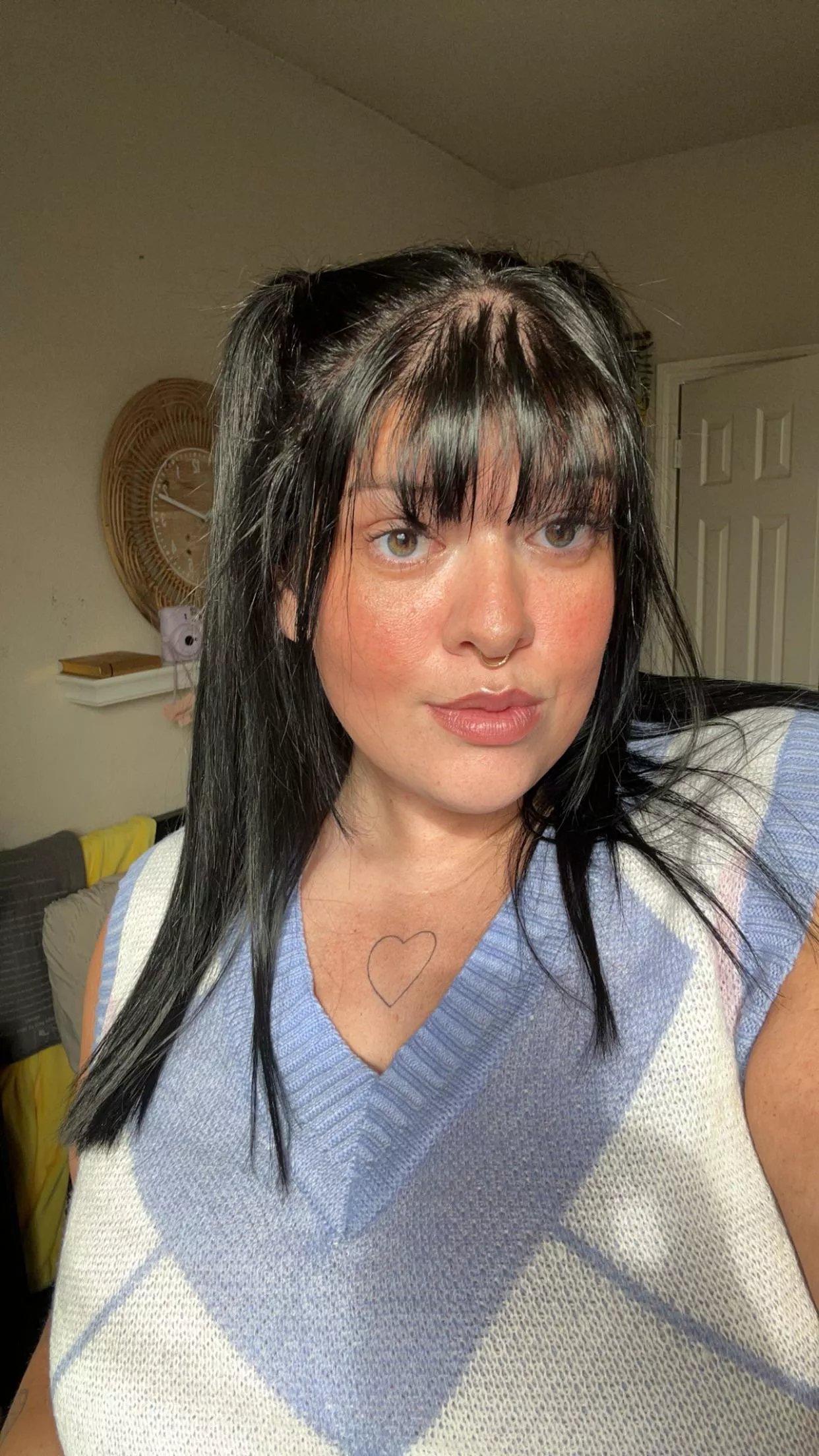 guys say they get lost in my eyes, would you agree?