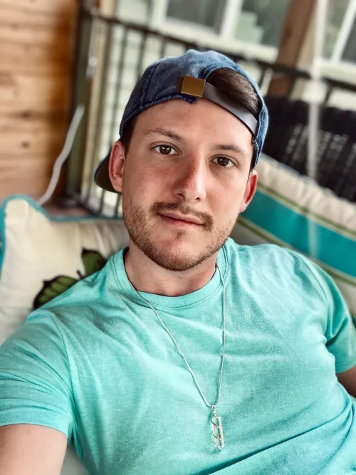 Hello from a shy gay. 🙈☺️🫠