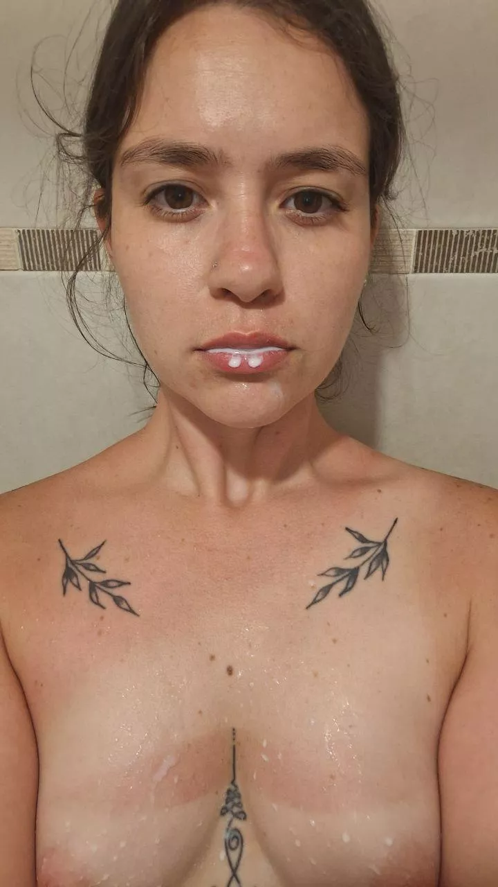 I always want it to end up on my face... I like it when it's hot.