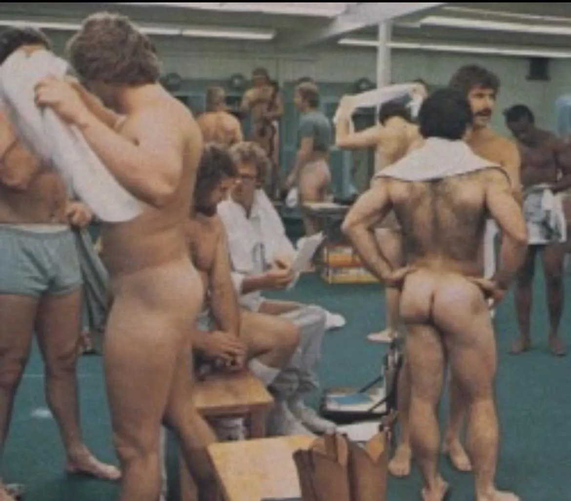 I can almost smell this room