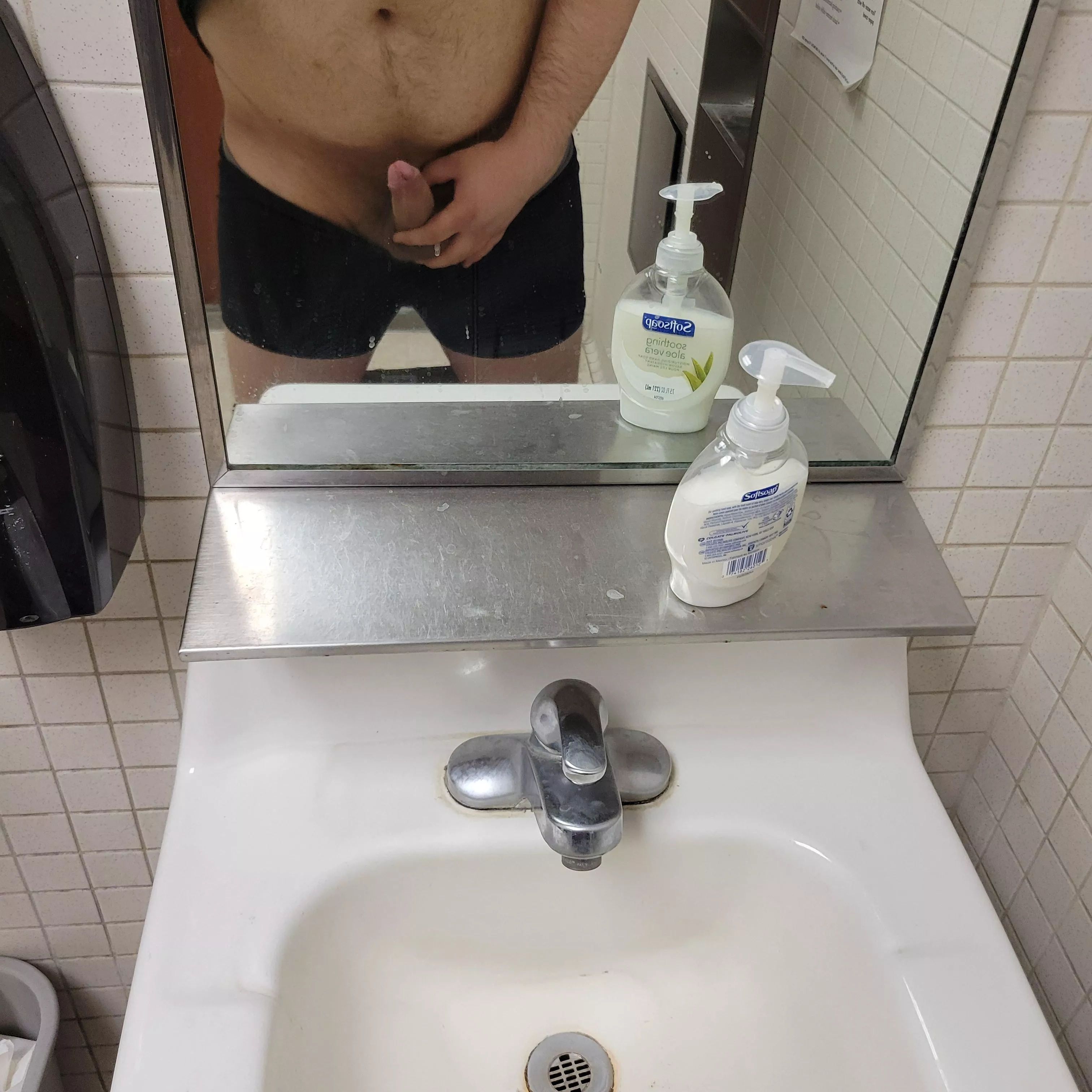 Idk if anyone would be into my body type 