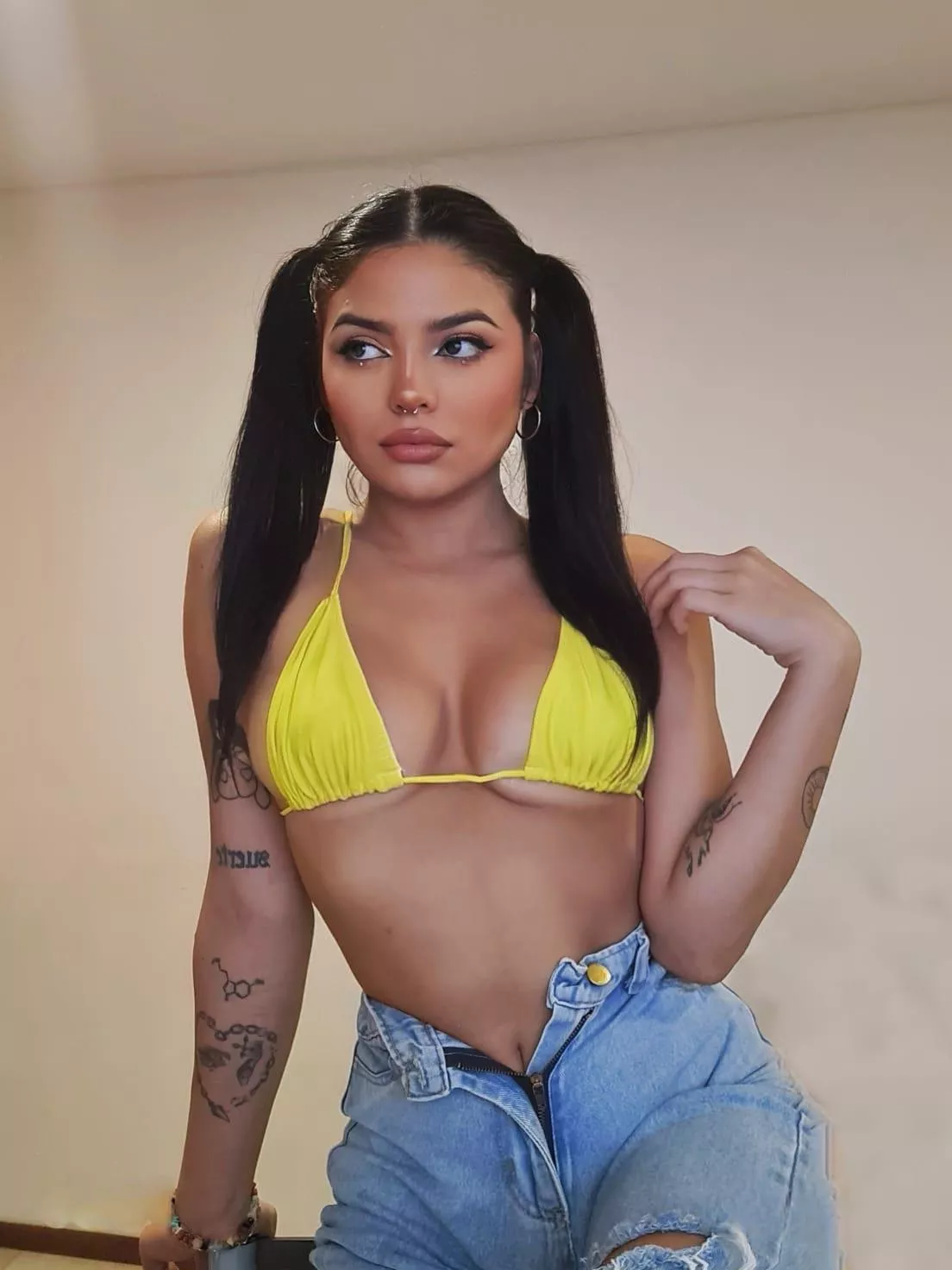 Just a slutty brunette