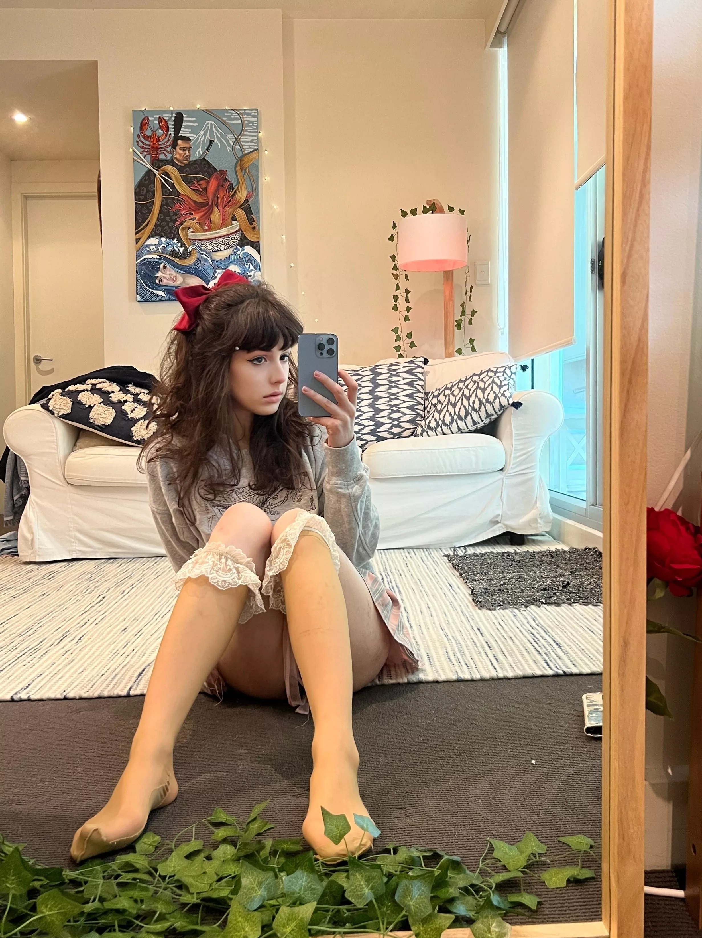 just want to be someones good little girl.. any volunteers? 🤍