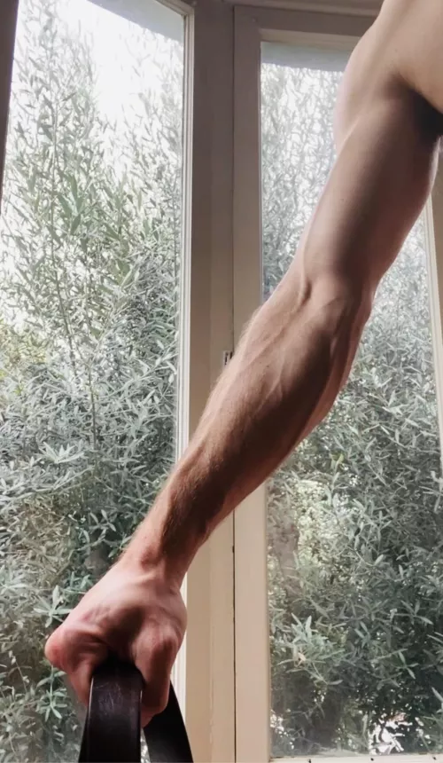 Keeping a handle on things