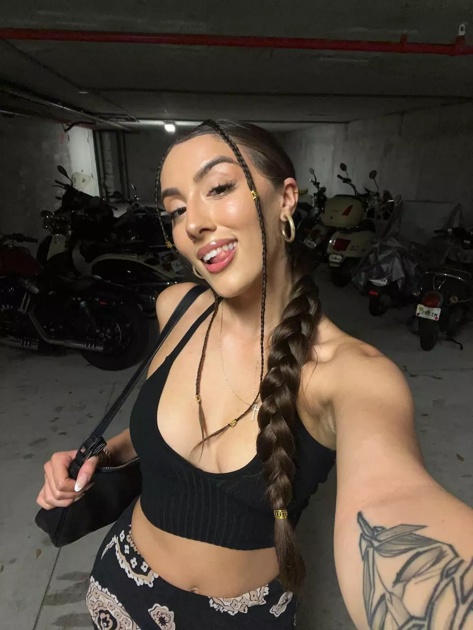 Looking adorable with this lil' croptop. Hotness level achieved?