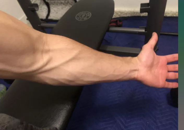 My forearm is all nice and veiny tonight, it’s ready to manhandle you 😈