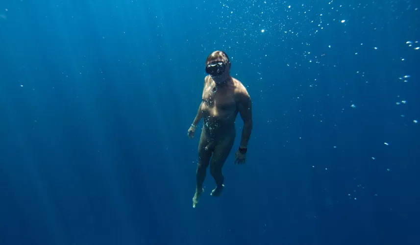 Nude aquanaut