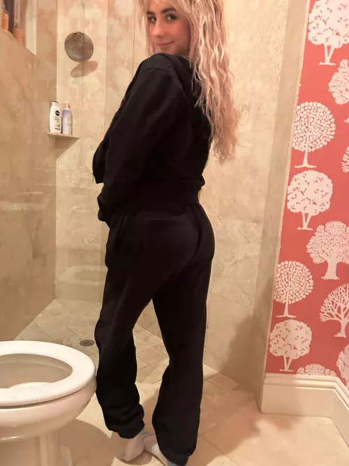 Say the word and I'll take it off 🫢