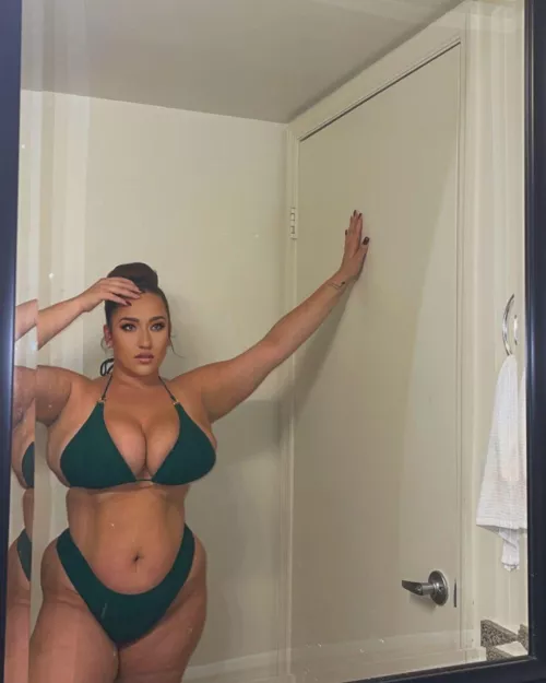 Say yes if you would let me bounce my tits on that D