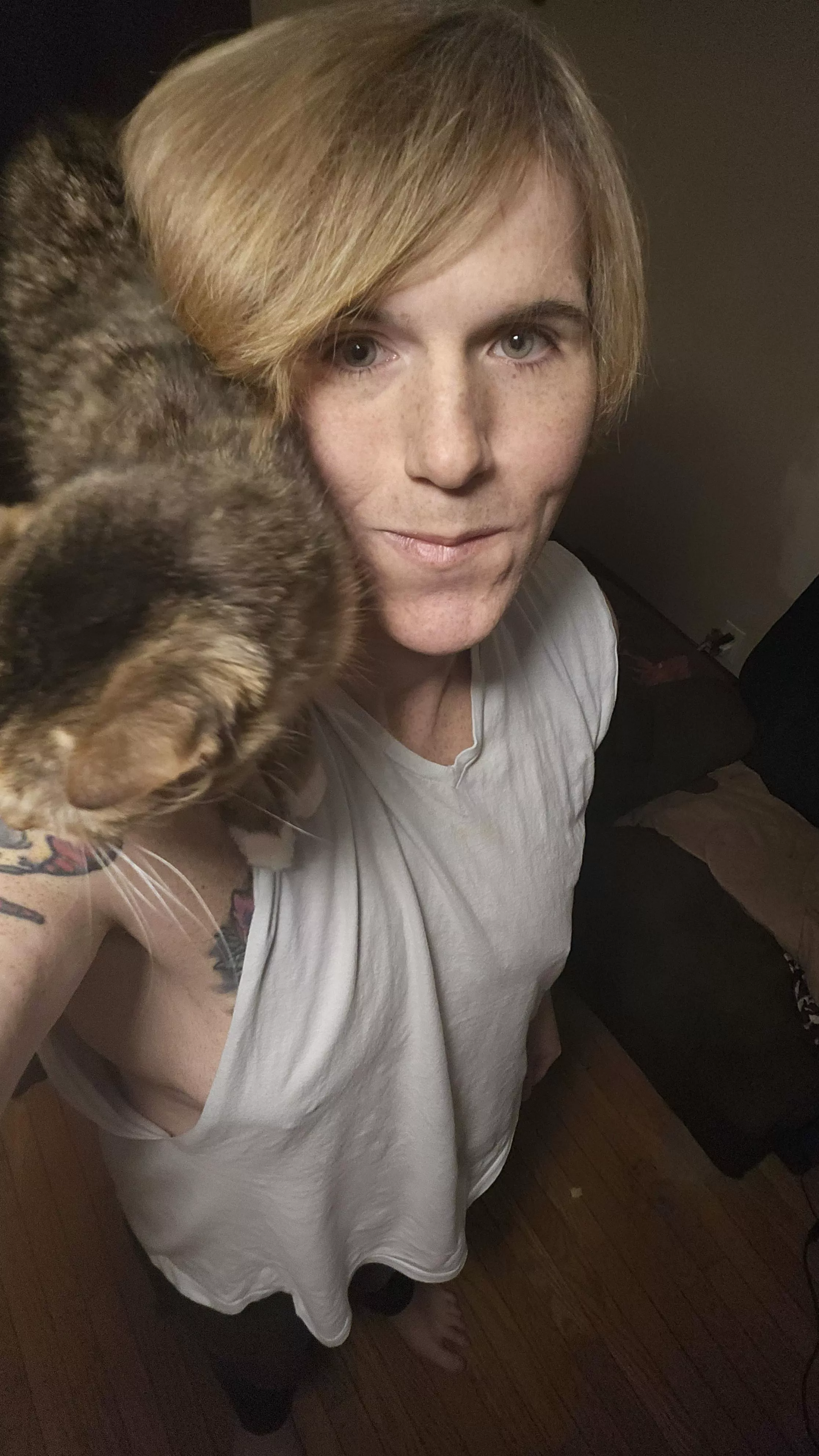 Shh, don't tell her that I didn't plug in her controller 🤫