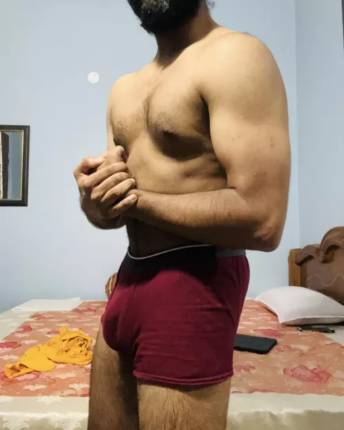 Trying flexing in the briefs 😅