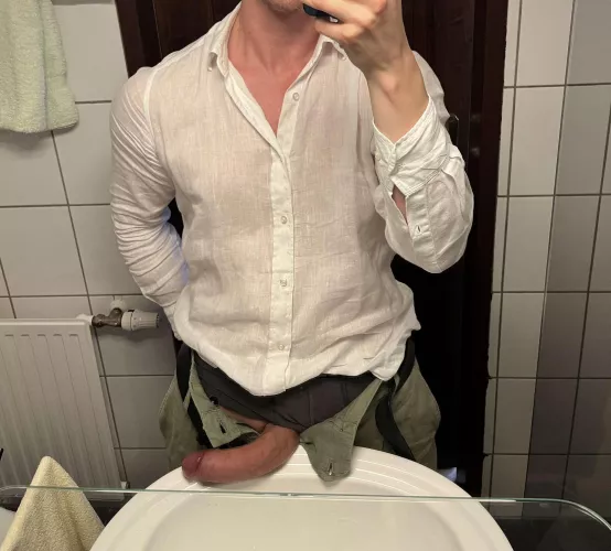 Would you let me breed you with my fat German cock? 😈