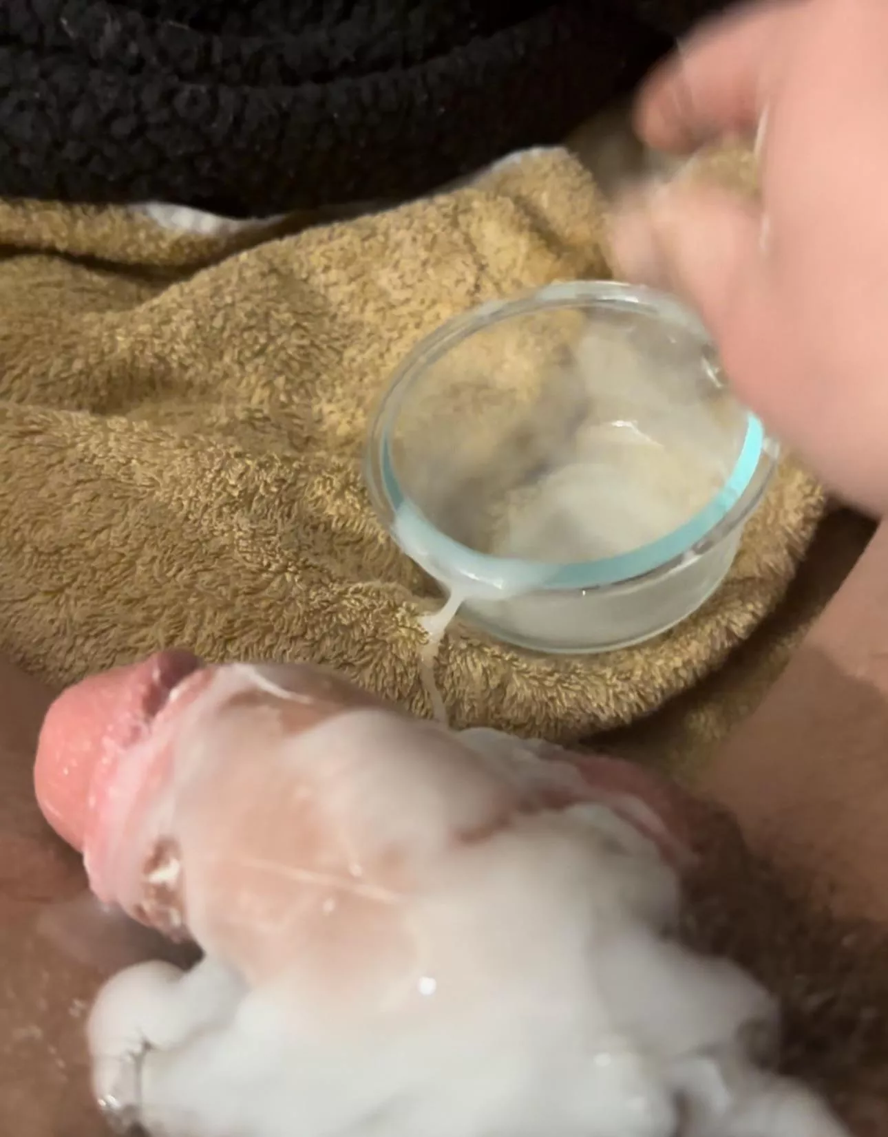 18+ young twinks, frat/college, muscle with a cum fetish? Have save cum from me and 3 other buddies that I wanna play with on live cam. Masc/7.5 cut here. Verbal & face +++++. Dm me!