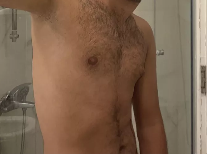 20 M looking for a younguer slut, skinny and wanna video call and cum with me. Kinky ++ ,snap: hawabuk