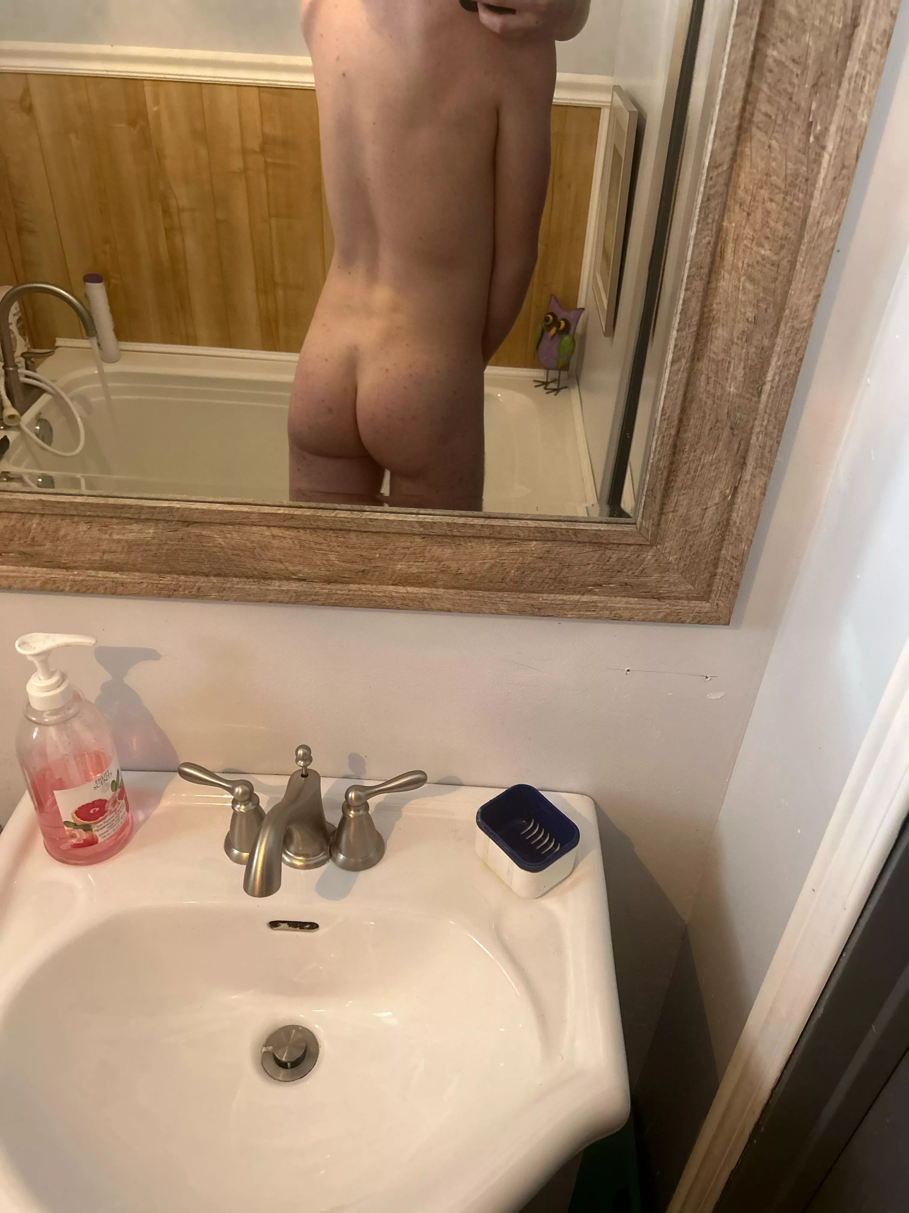 24 kinky sub m looking for older kinky doms, sc: theguyso