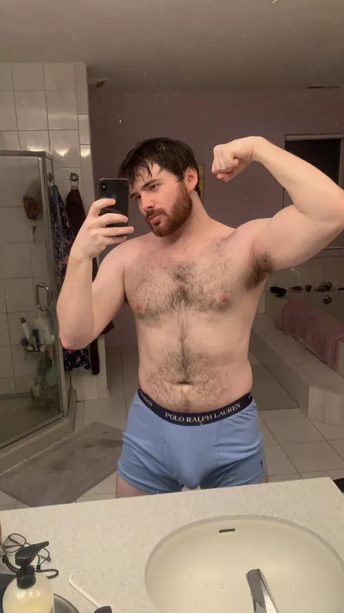 26 bi daddy top looking for younger bottoms, fem to the front 😈😈 snap: mattn432