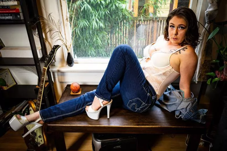 $3 Sale 😘 (@ZoeyWylde) [OnlyFans]