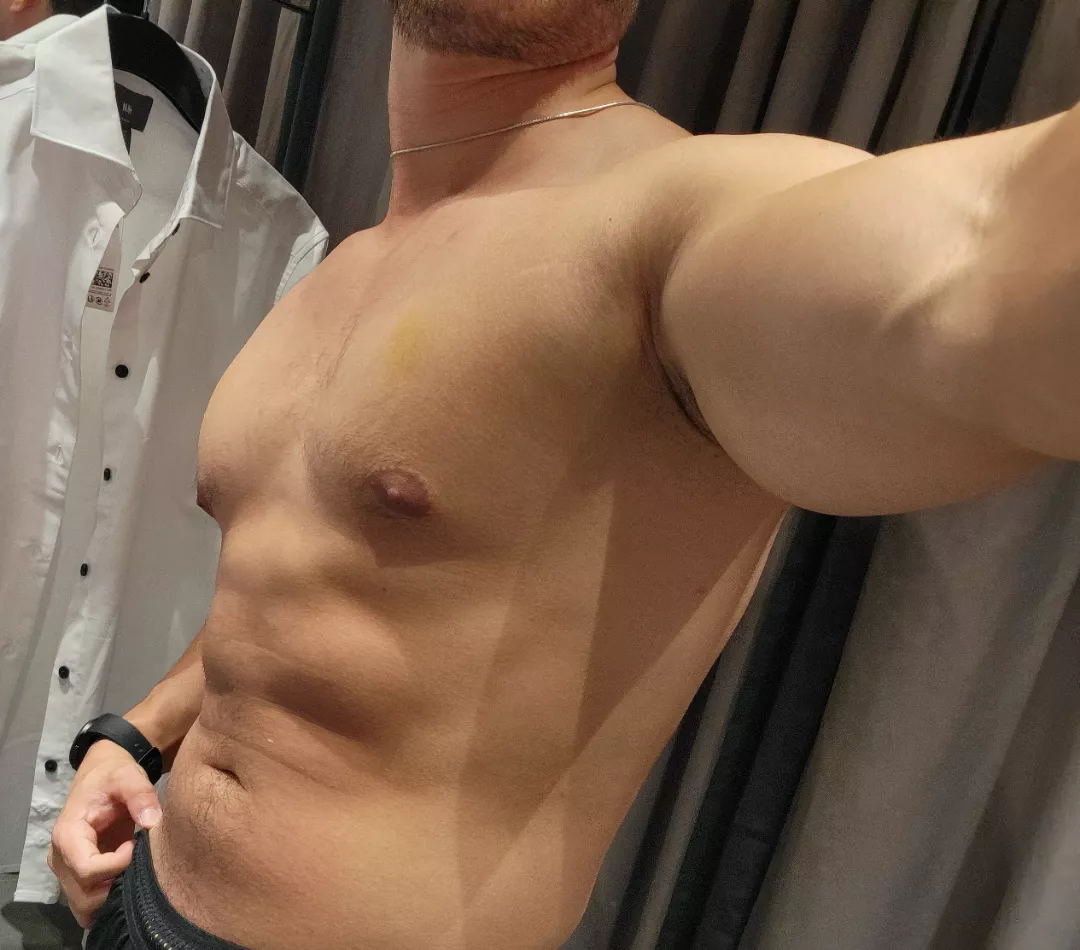 30 muscle boy, any hot guys in Asia to keep me company at work. @ac241131