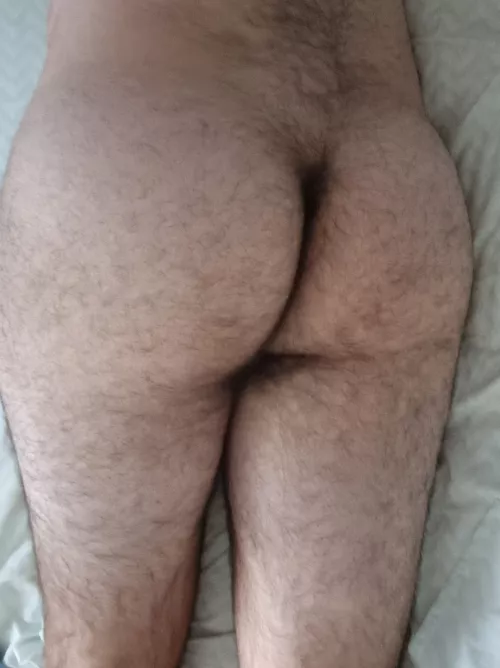 Anyone for some Aussie man ass?