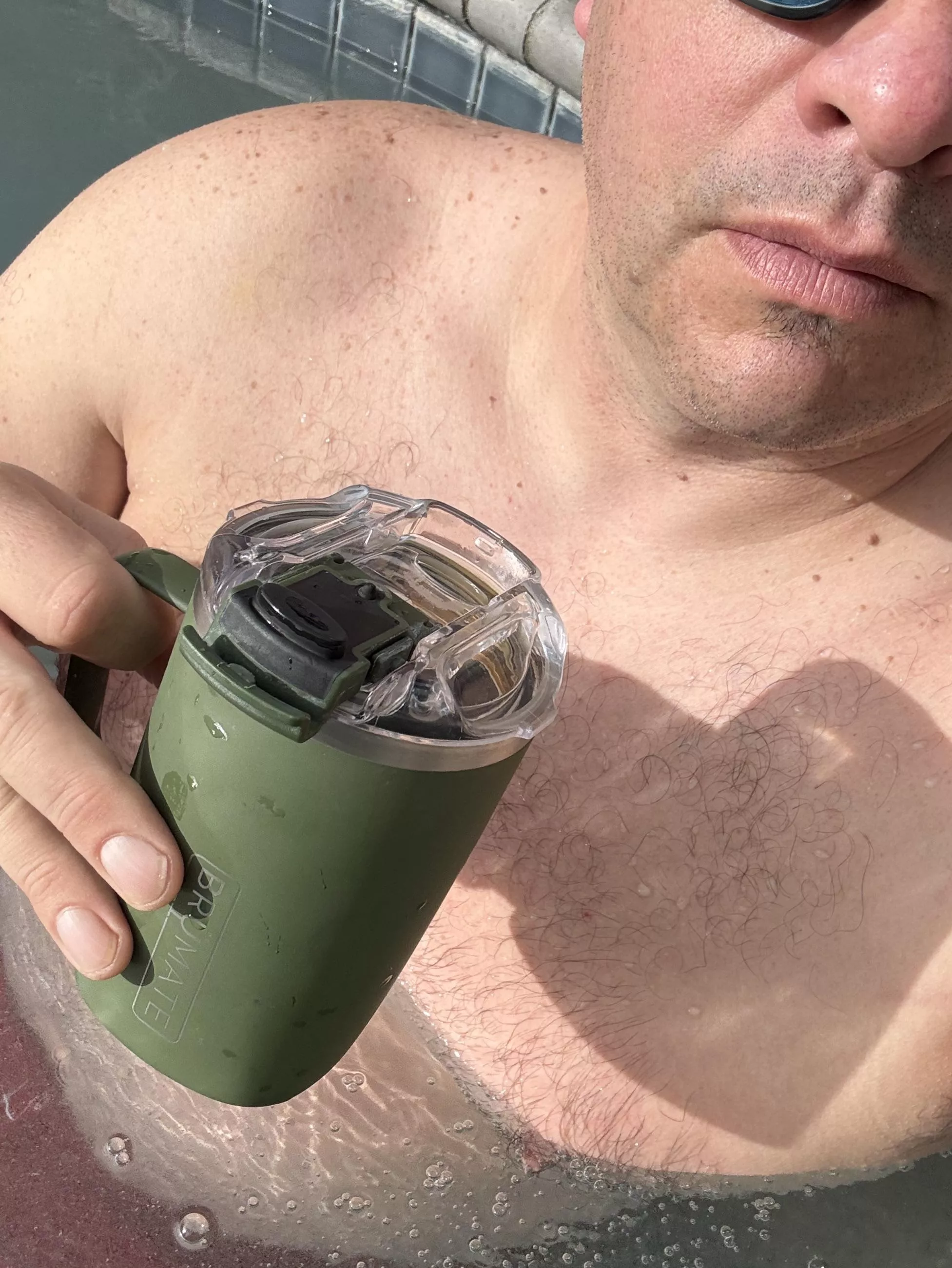 Cheers to Friday! Shadow heart for coffee ❤️