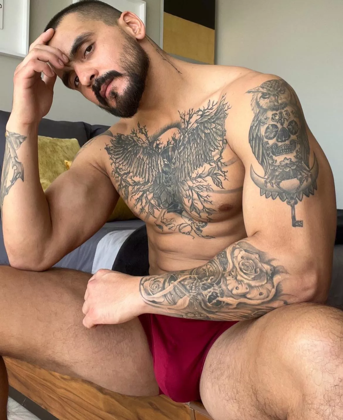 Come sit in daddy’s lap