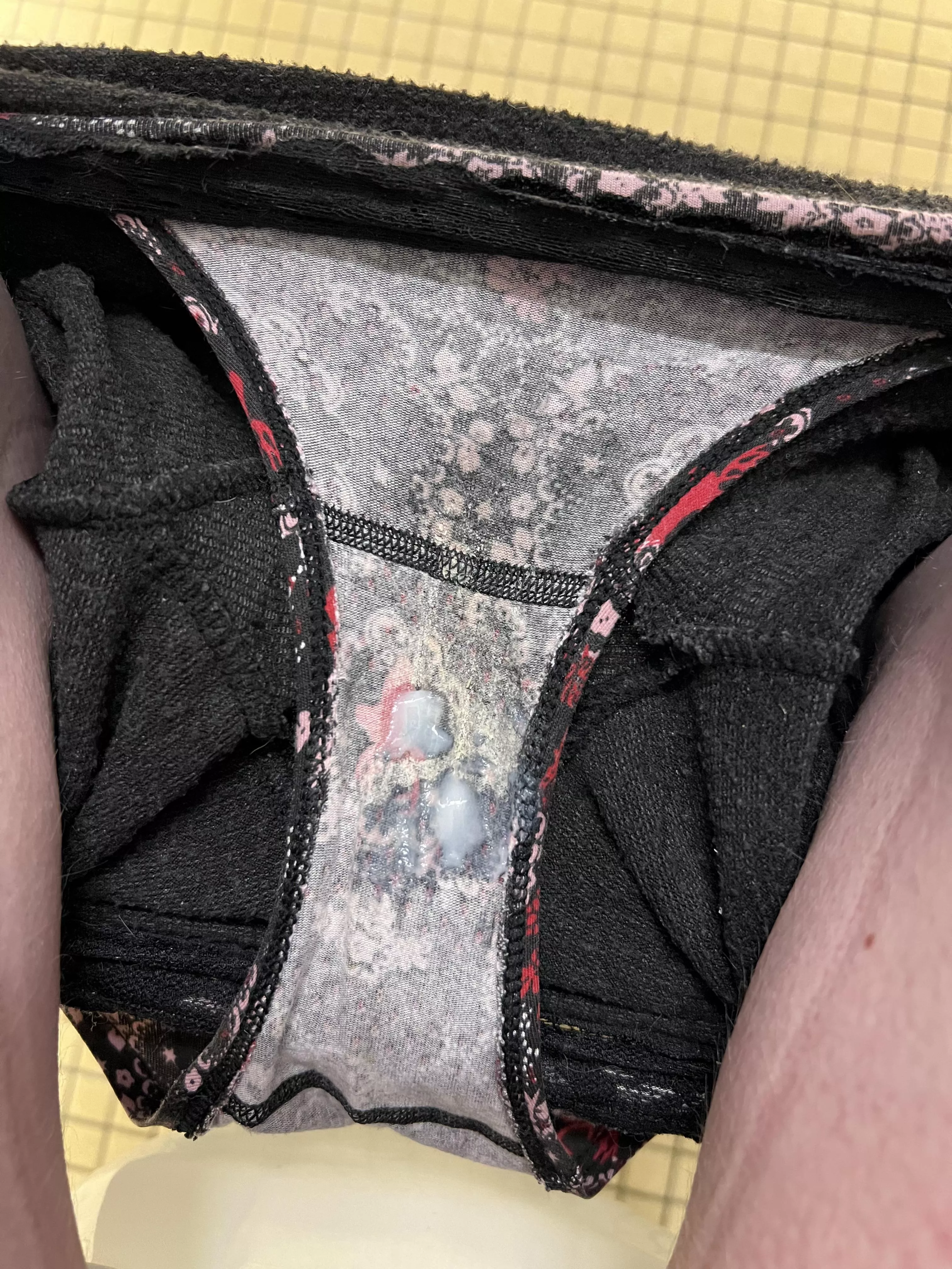 Day 4, Love Smelling My Dirty Panties Through My Leggings 