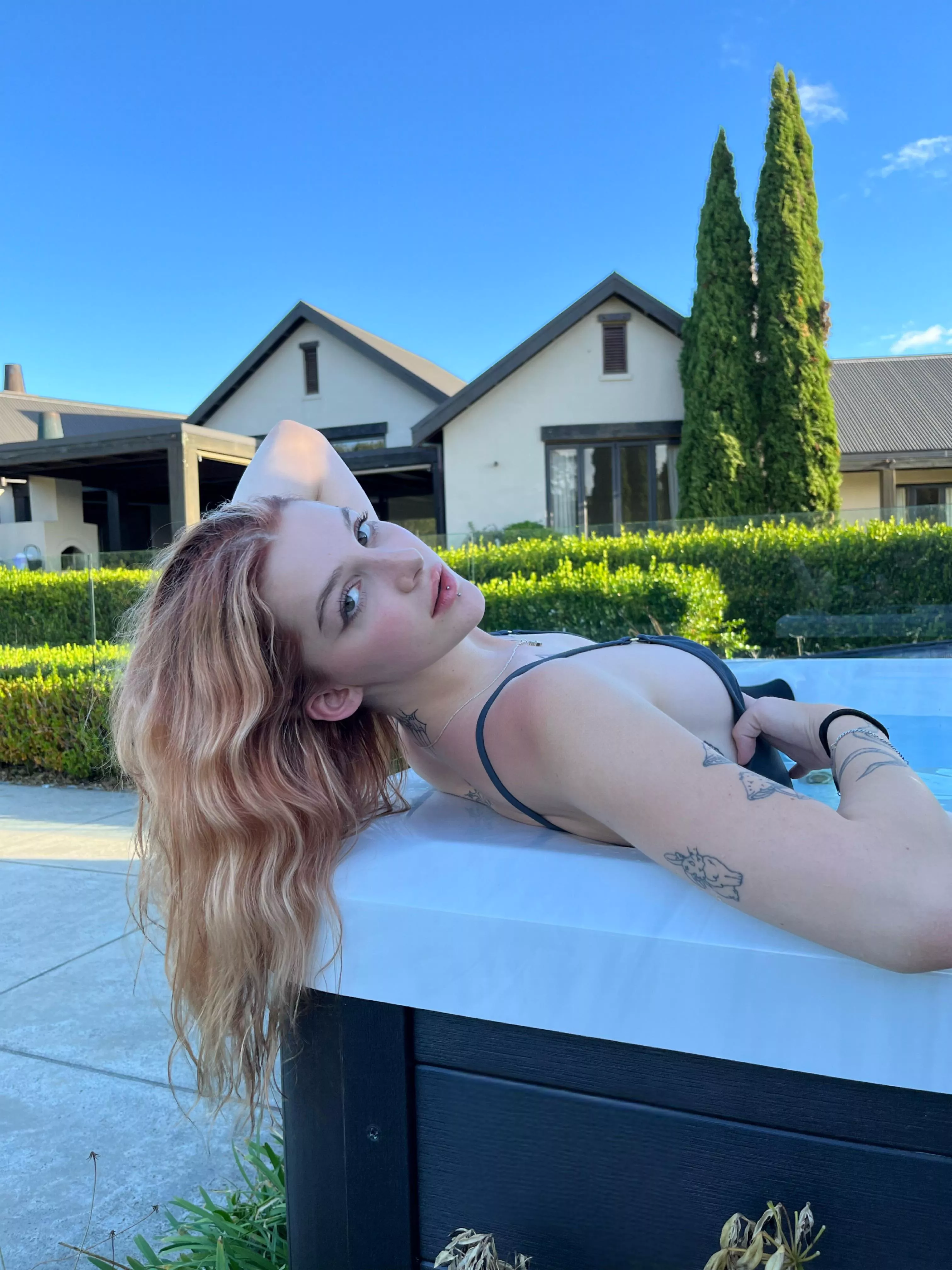 do you like side boob x