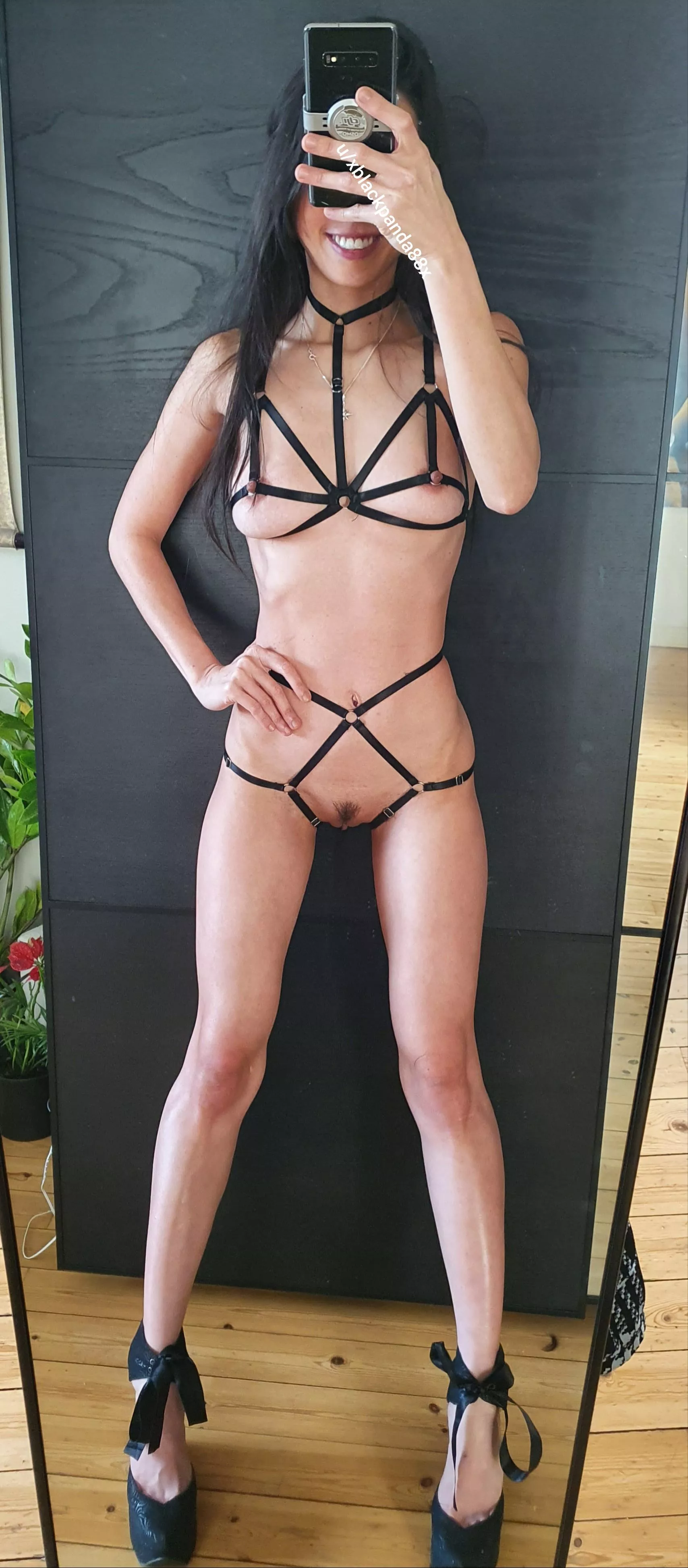 Don't worry im a lightweight mama, perfect for all your desires... 36f