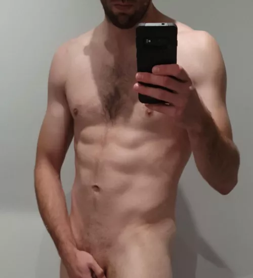 Enjoy a rare peak at Mr Braus... 