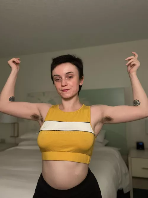 flexing for you :) i'm not the strongest gal around here but i'll do my best to keep you safe <3
