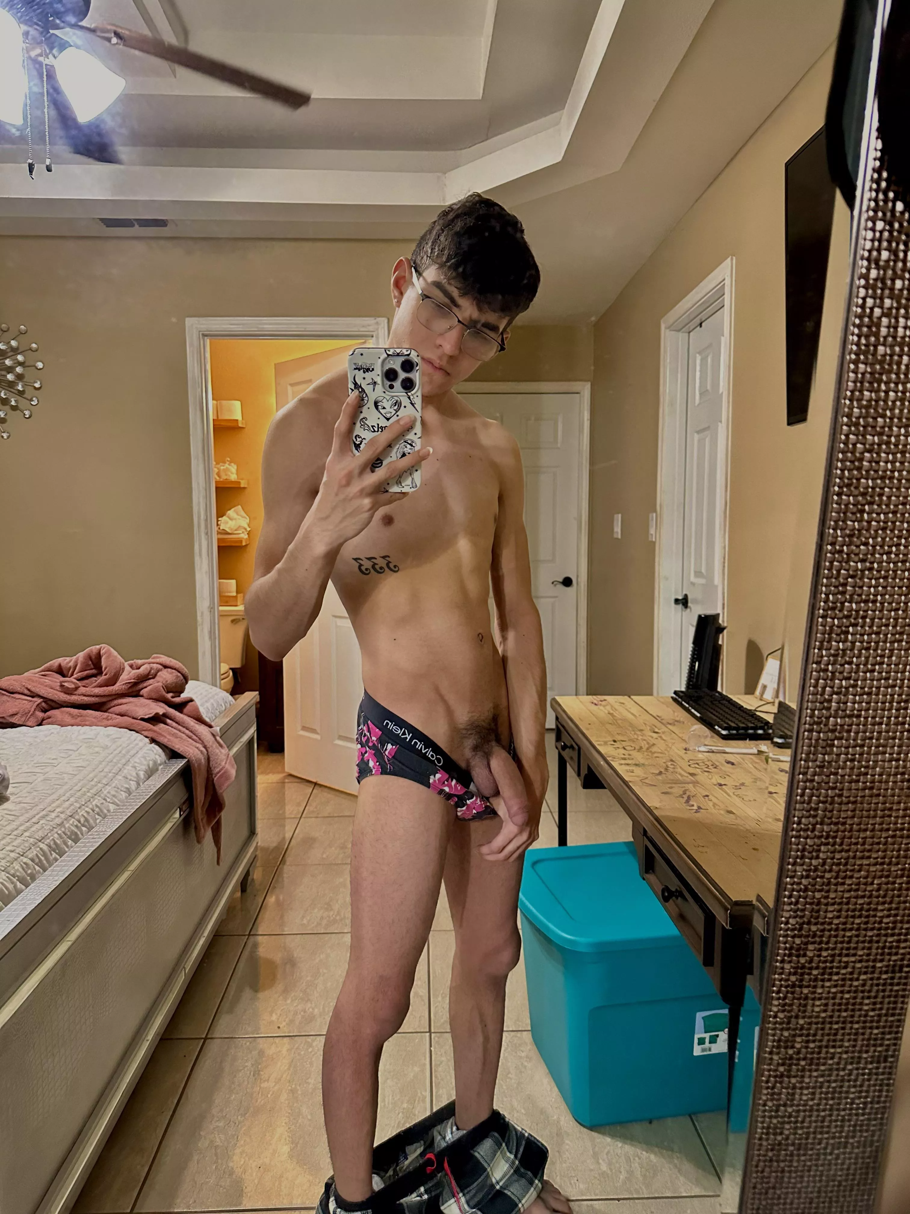 Got too warm in here 😈🥵(19)