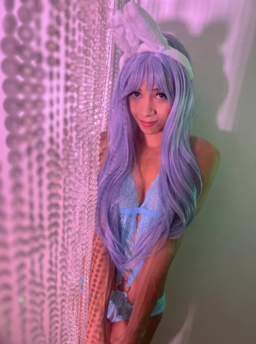 hoppy thursday! 🐰 wanna hop down the rabbit hole with me?