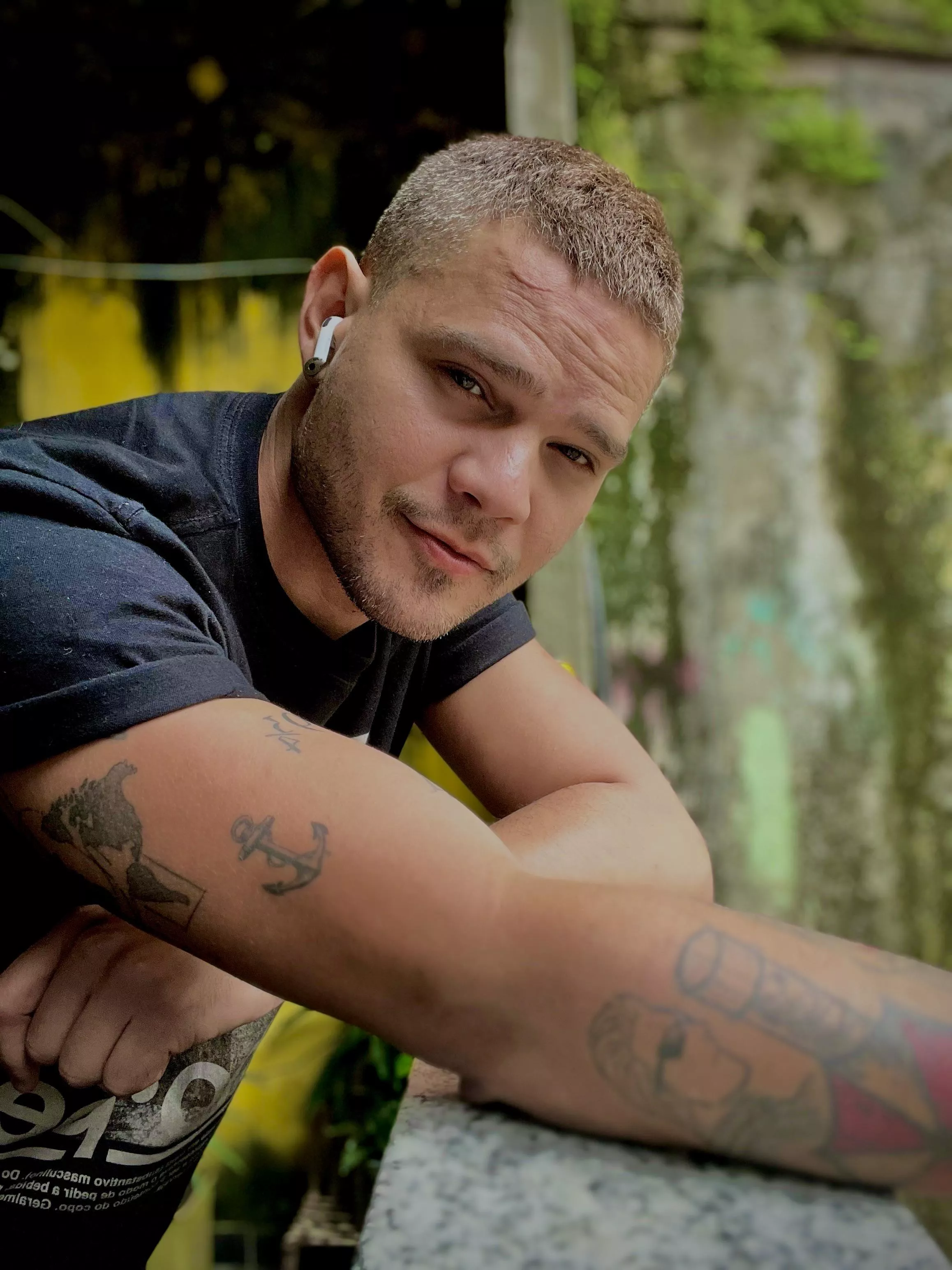 Hy everyone. Hy everyone.