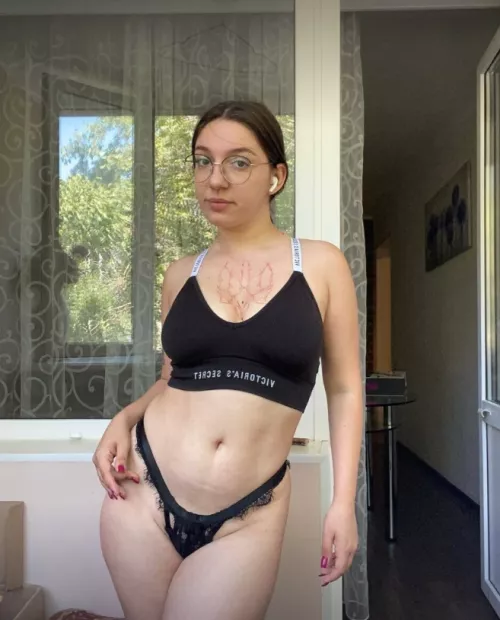 I can’t stop making myself super horny, heh