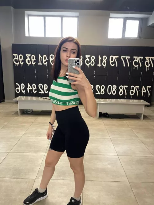 I chose to do the workout now when it was supposed to be tomorrow and am now full of energy🥰