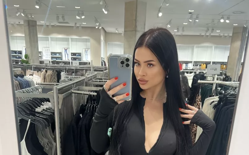 I love shopping on my day off work IUTR