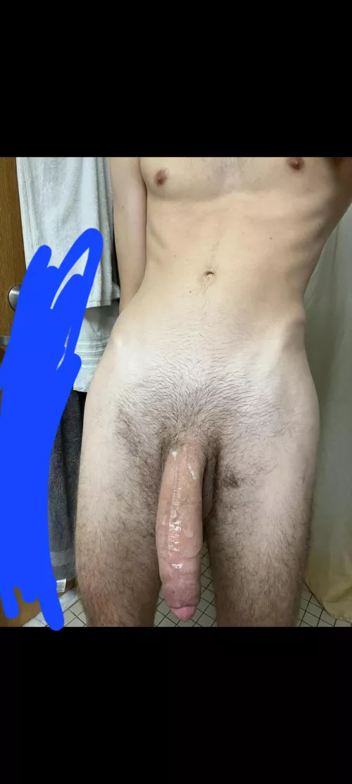 I neeeeed bottoms dm me!!!!!!