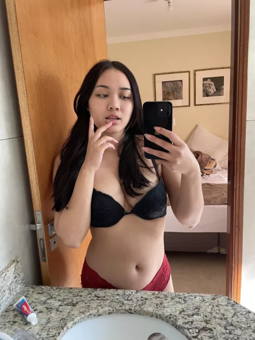 Just a quick selfie before going to bed