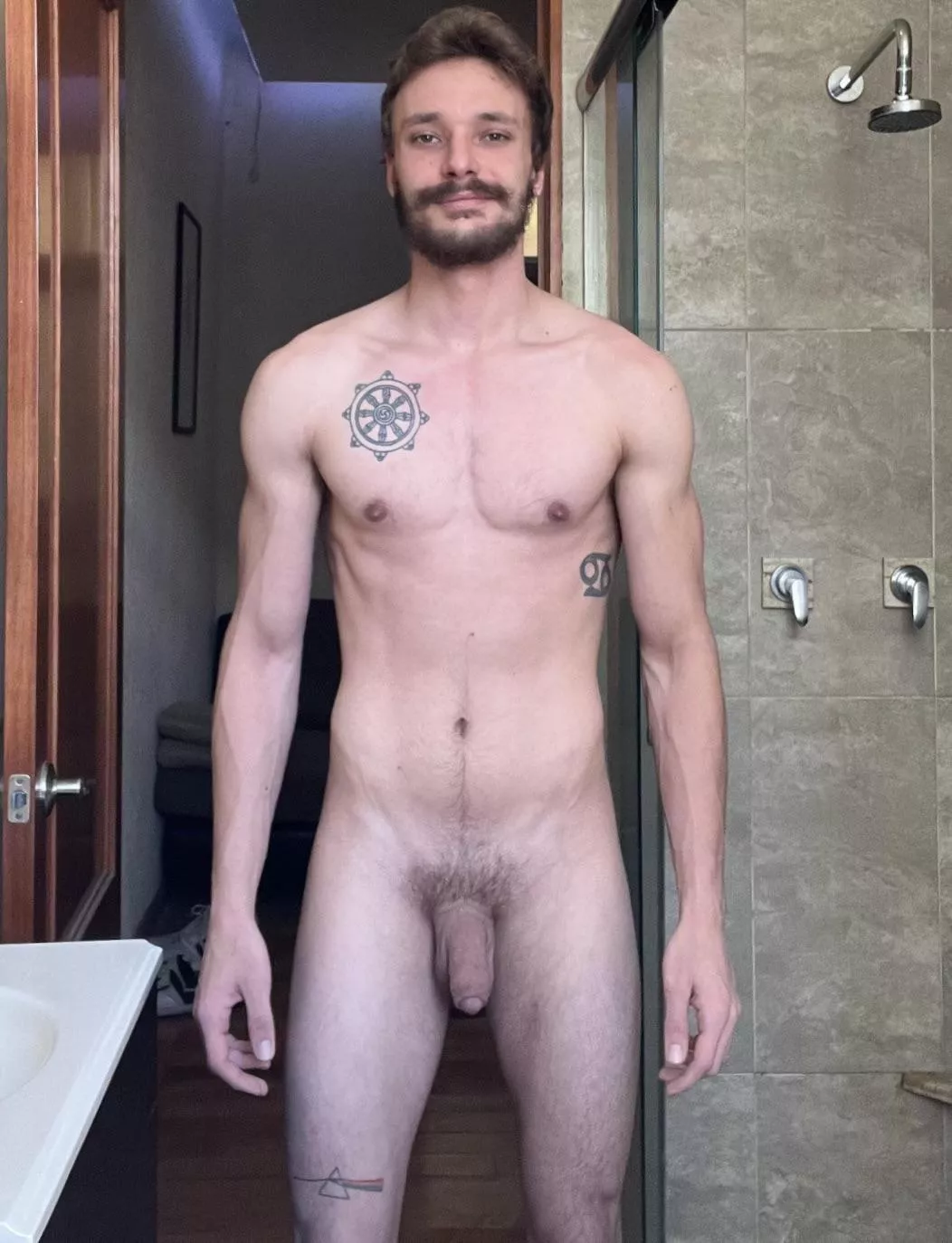 Just a simple Friday nude for you to enjoy 