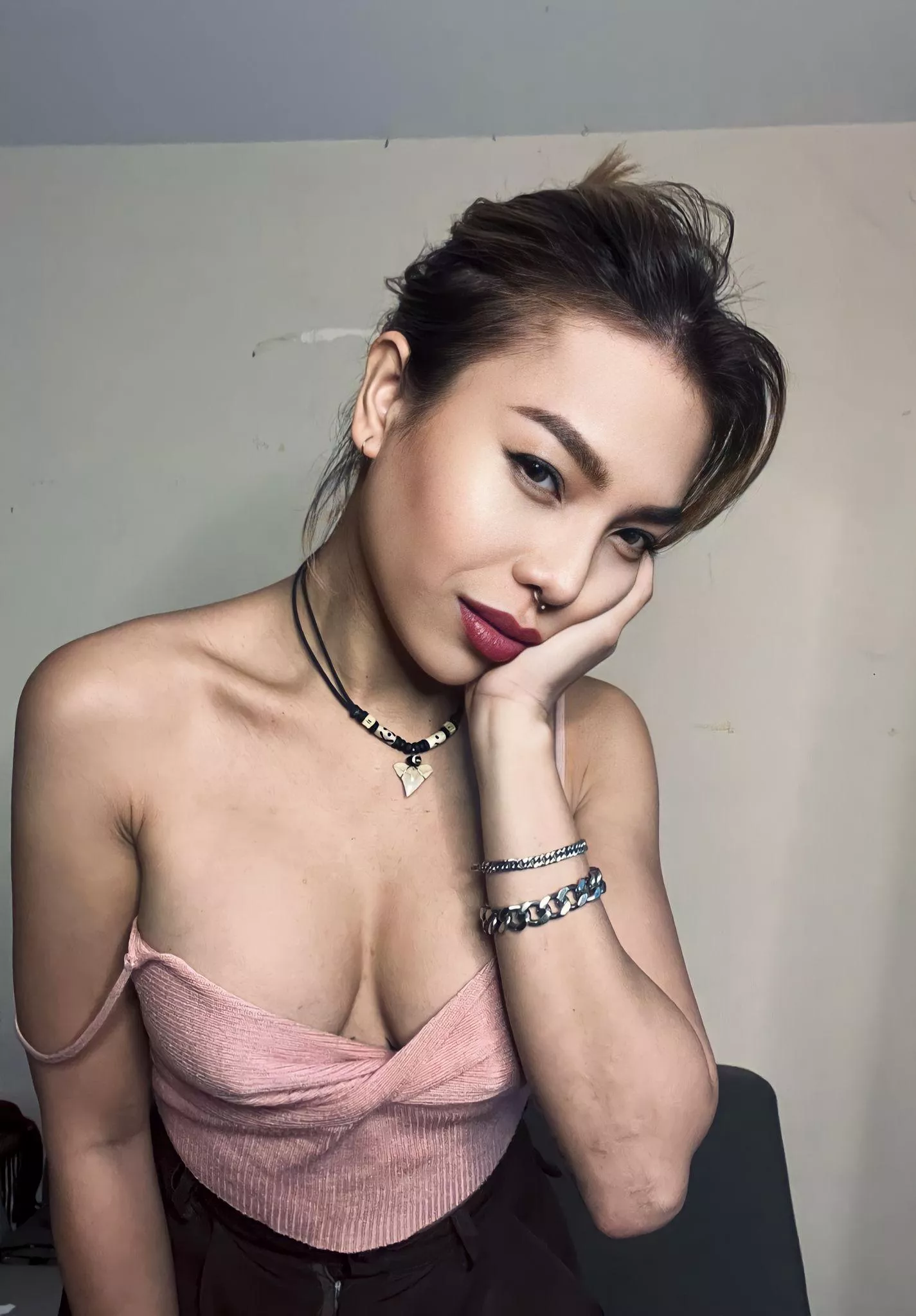 Let me be your very own Asian fucktoy tonight.