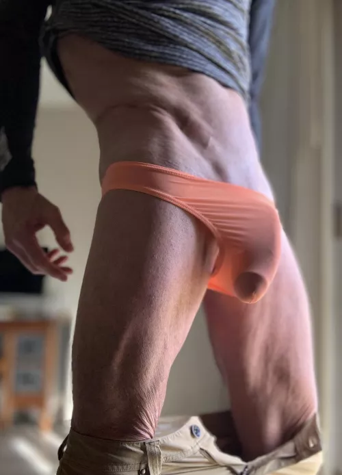 May I offer you a pop of color on this fine Thursday?