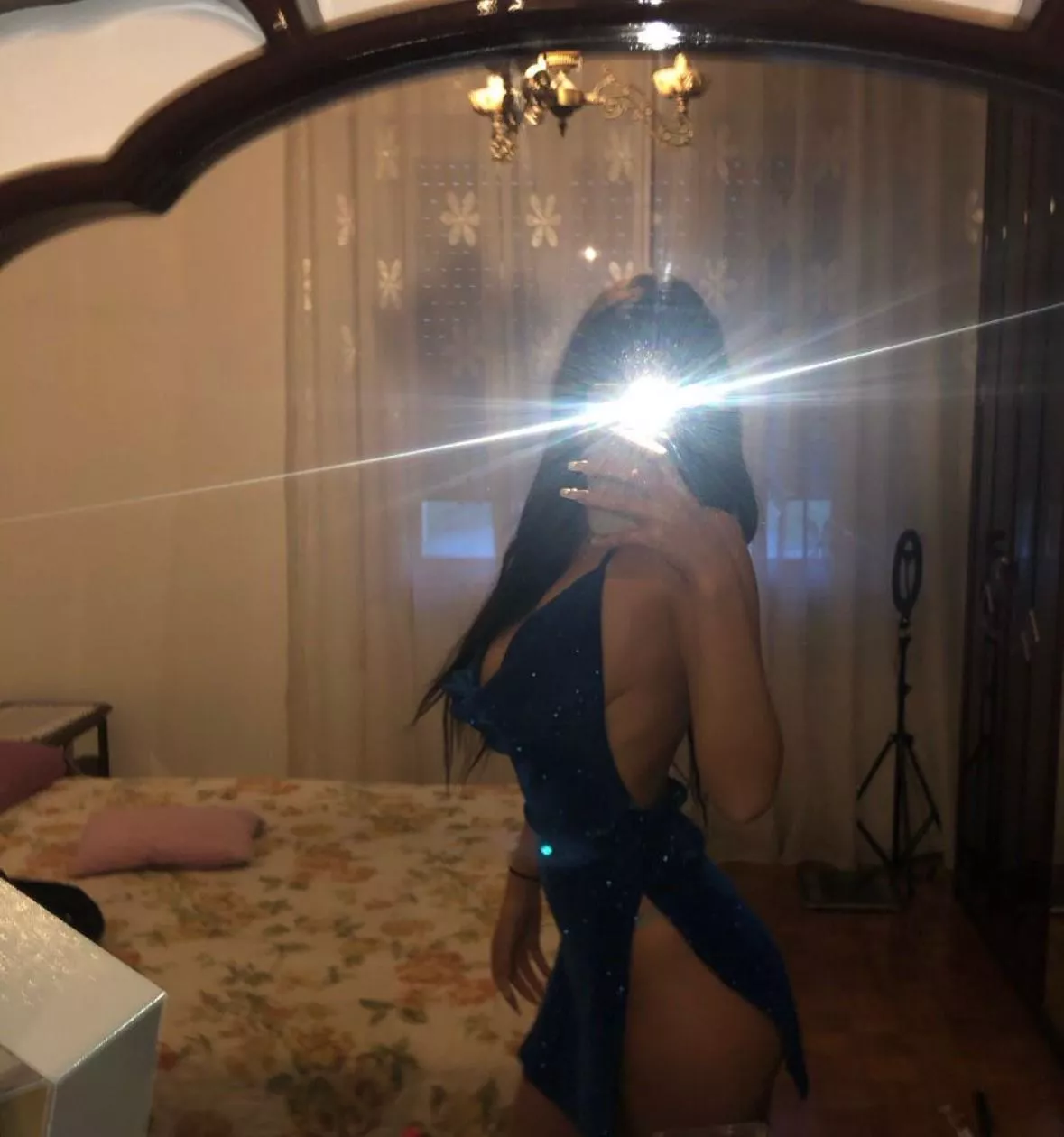 Meeting you with this dress, I wonder what you'll think