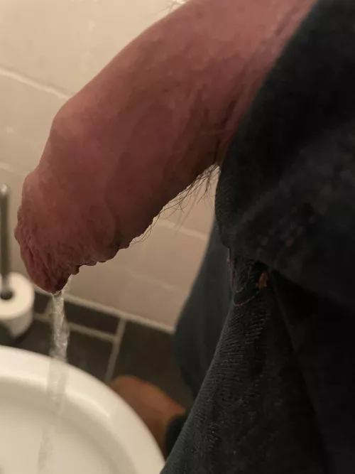 my big cock prefers to piss in your mouth 😜